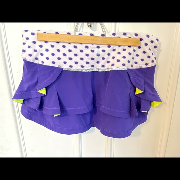 Lululemon short Skirt size 10 rare colour! - Picture 5 of 7
